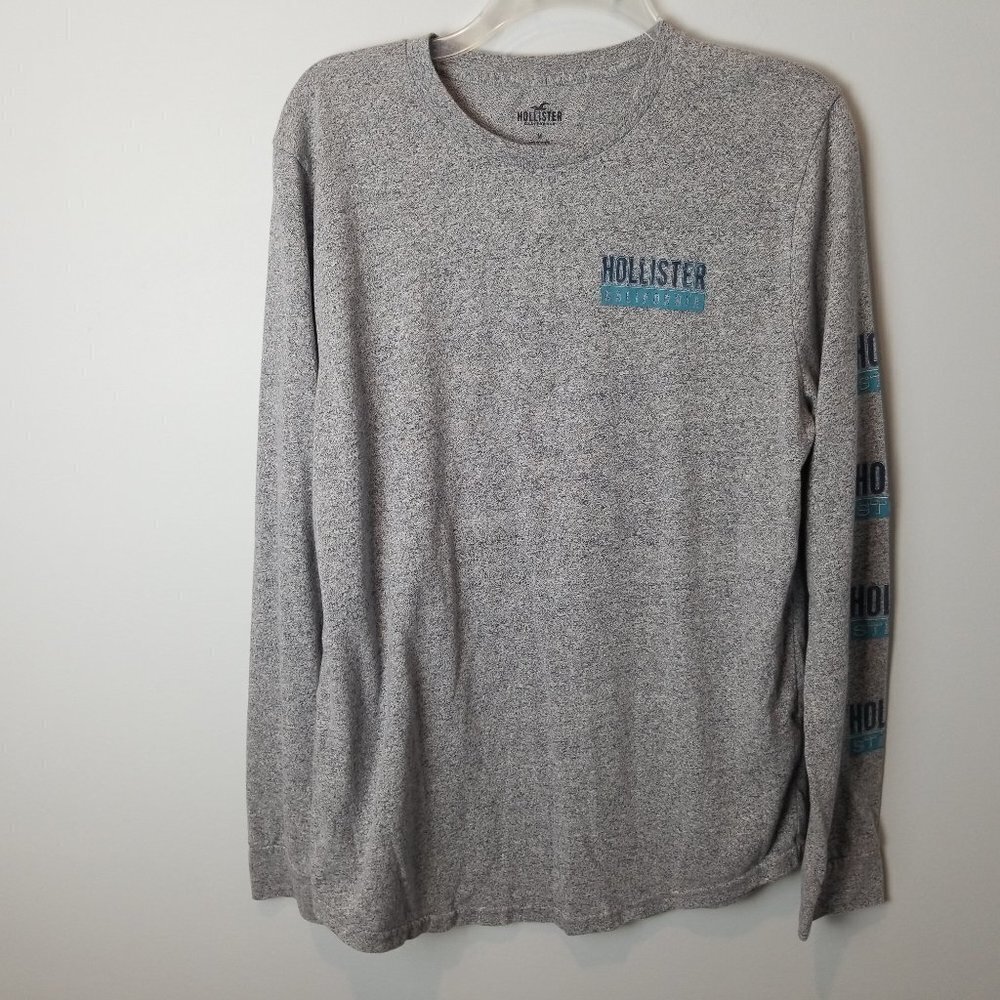 HOLLISTER logo on long sleeve crew neck shirt